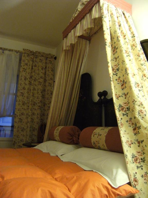 Elizabeth B&B กาญารี ห้อง รูปภาพ