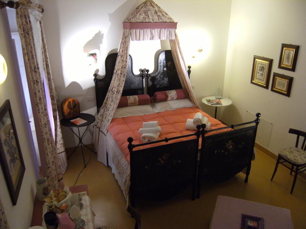 Elizabeth B&B กาญารี ห้อง รูปภาพ